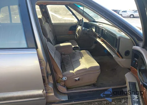 1996 Buick Park Avenue z USA, uszkodzony, nr VIN 1G4CW52K4TH608631